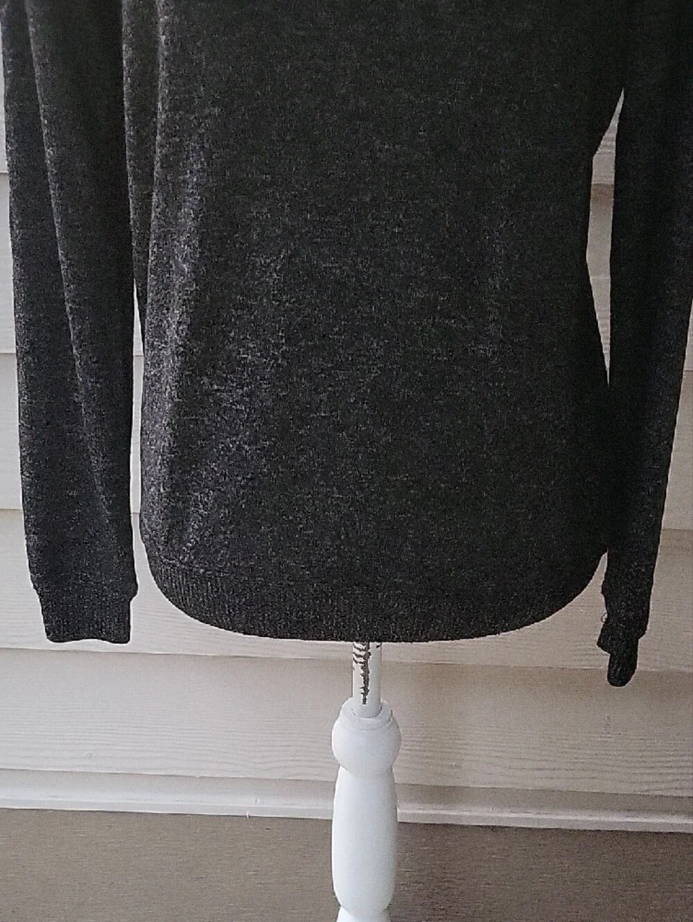 Philosophy Charcoal Black Crewneck Sweater Women’s Size Small